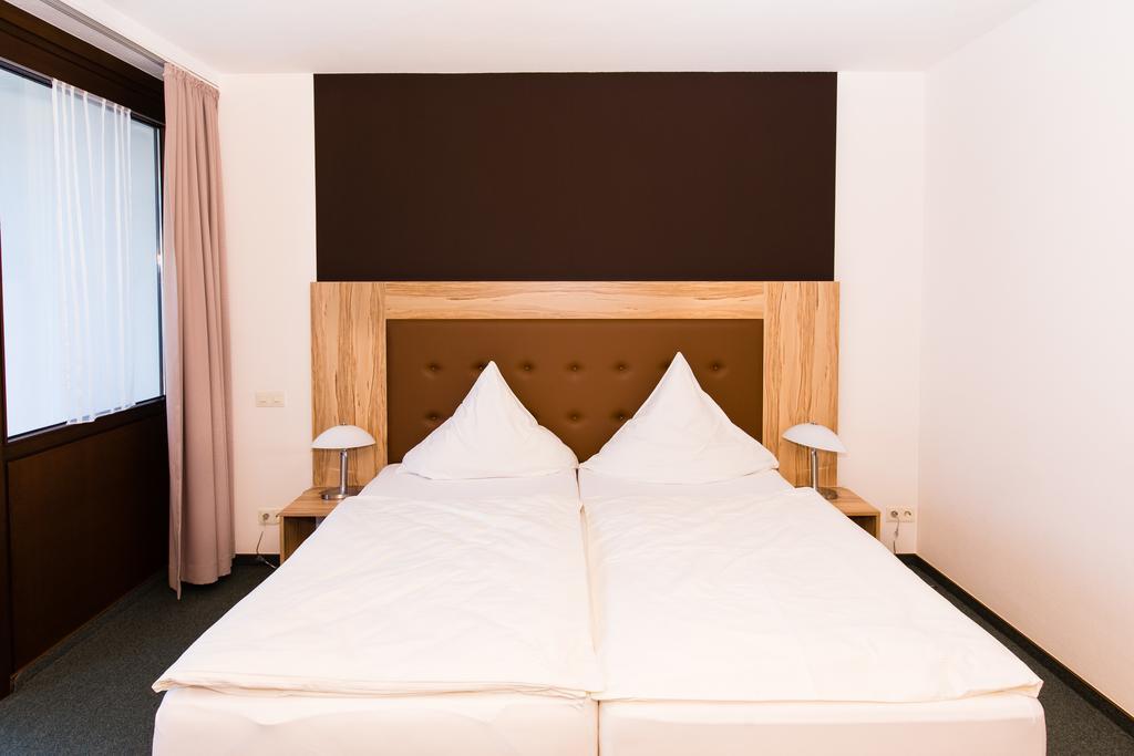 Hotel Roeb Nideggen Pokoj fotografie